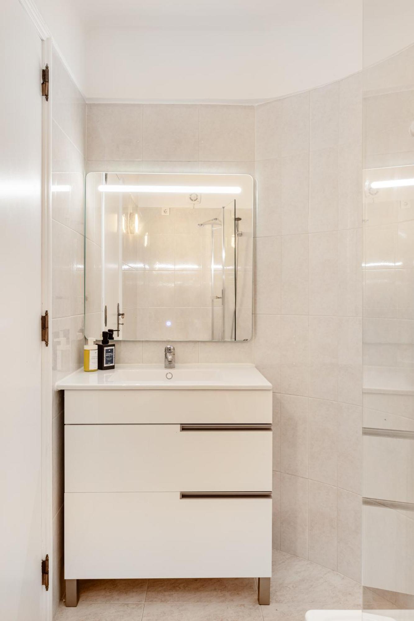 Wfh Urban Retreat At Carnide Apartment Lissabon