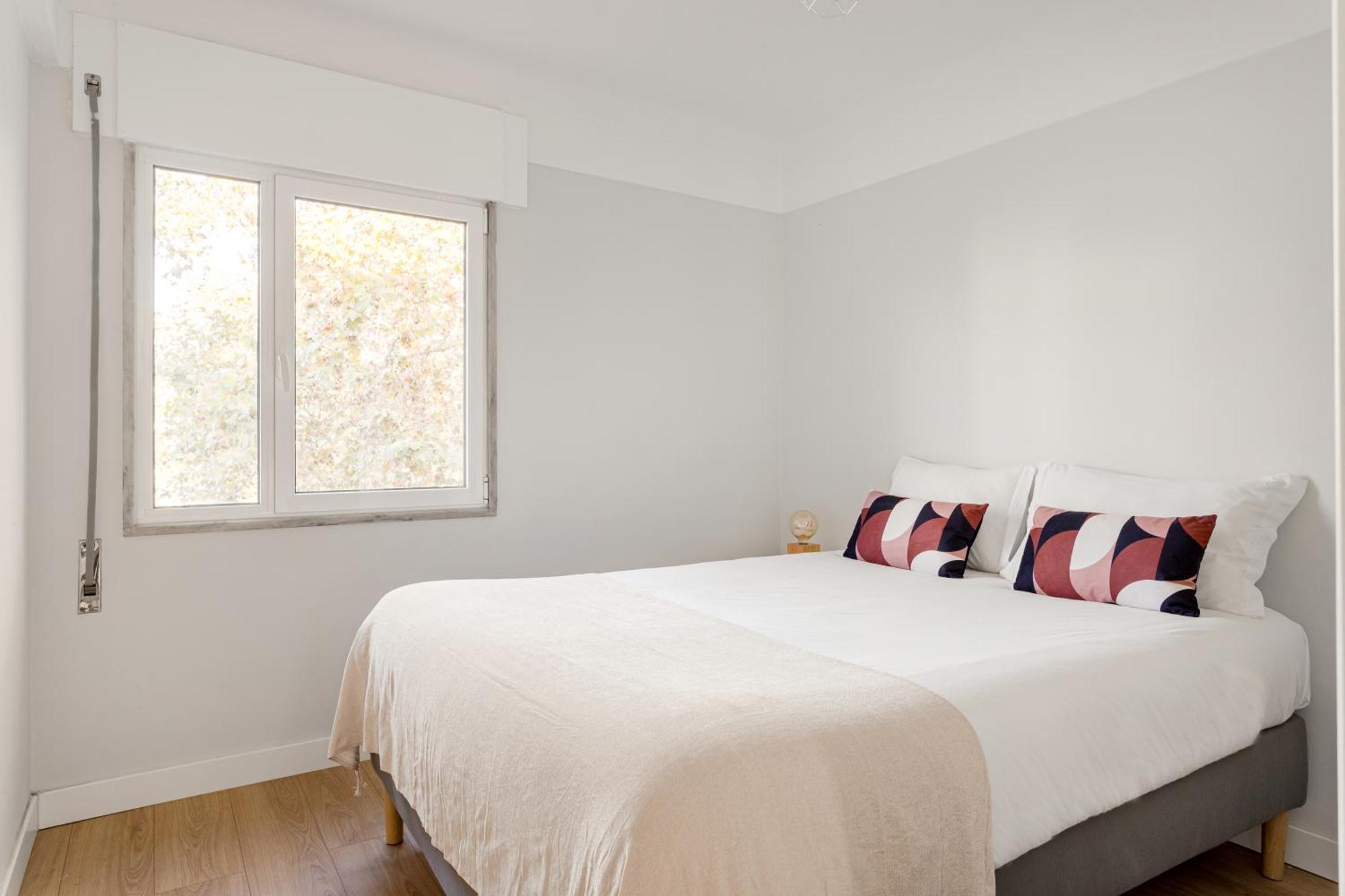 Apartment Wfh Urban Retreat At Carnide Lissabon